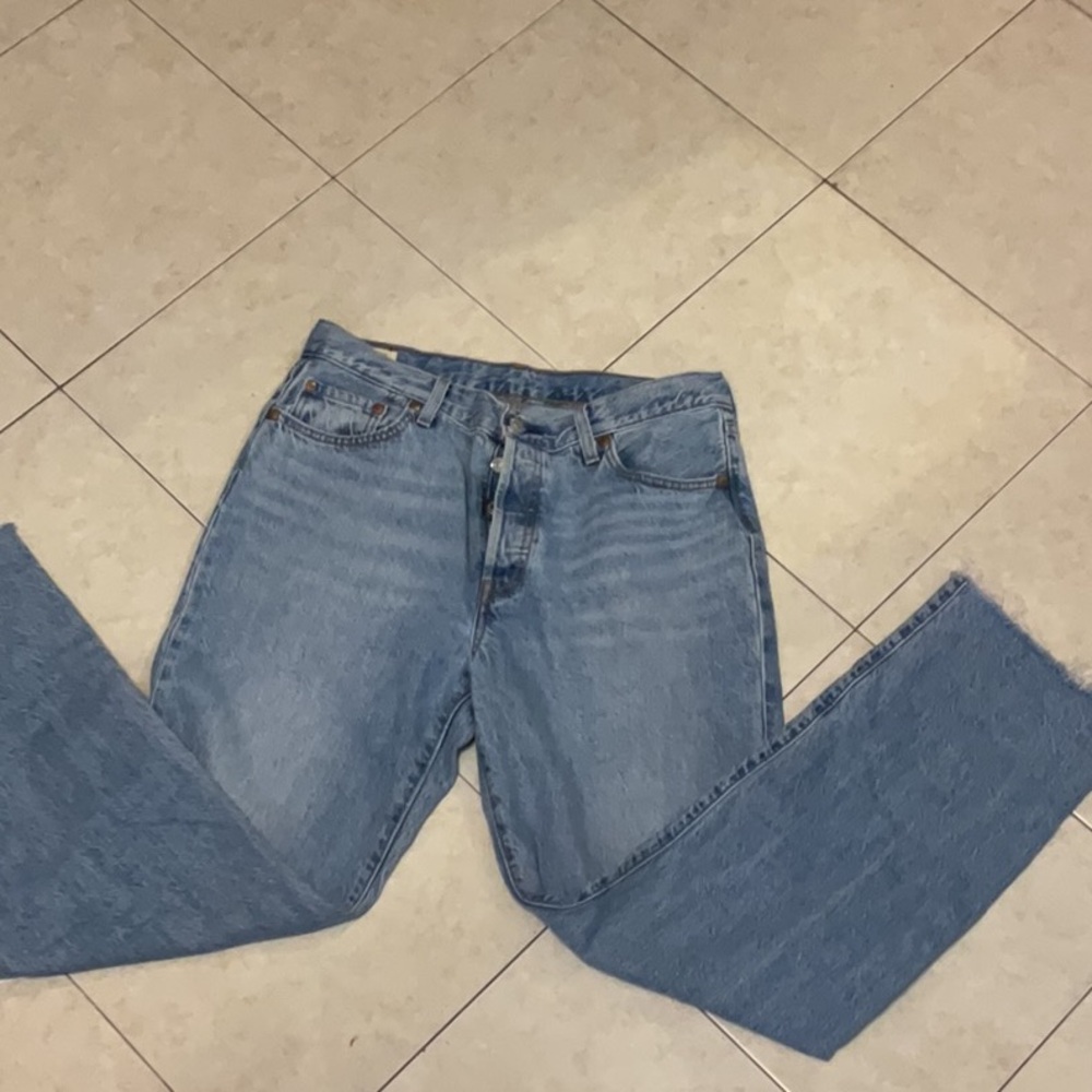 Women’s 501s Levi’s jeans